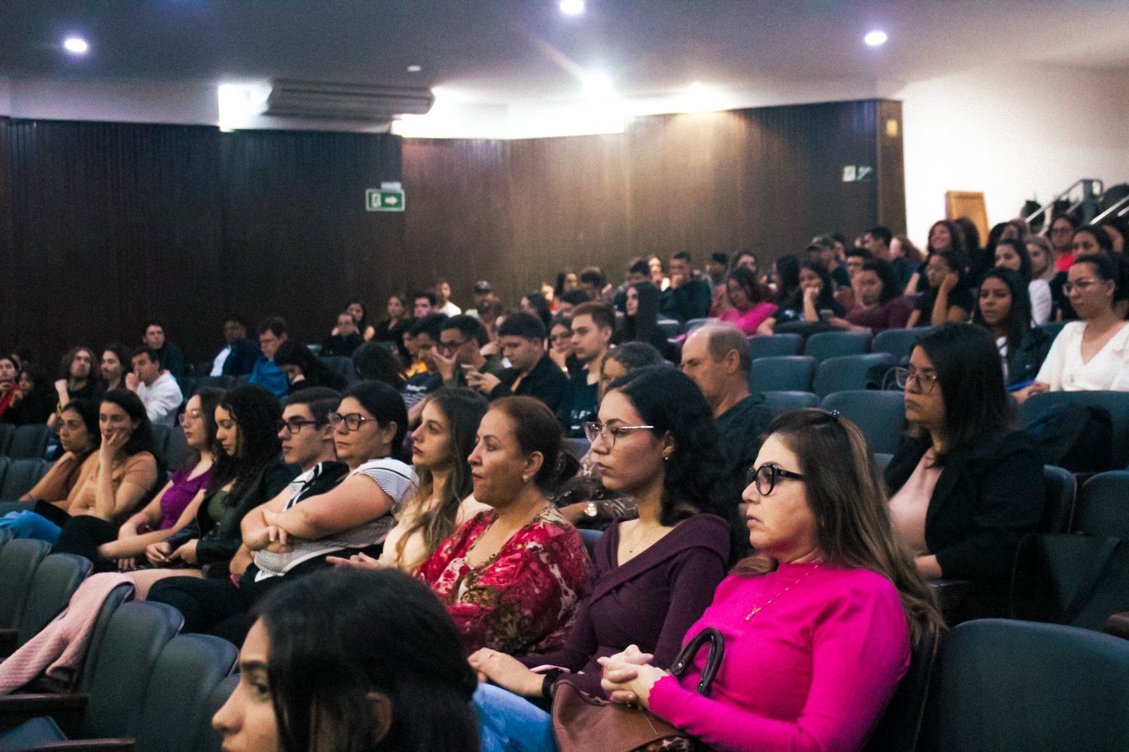 Plateia Palestra Psicólogo em Londrina Henrique Oliveira